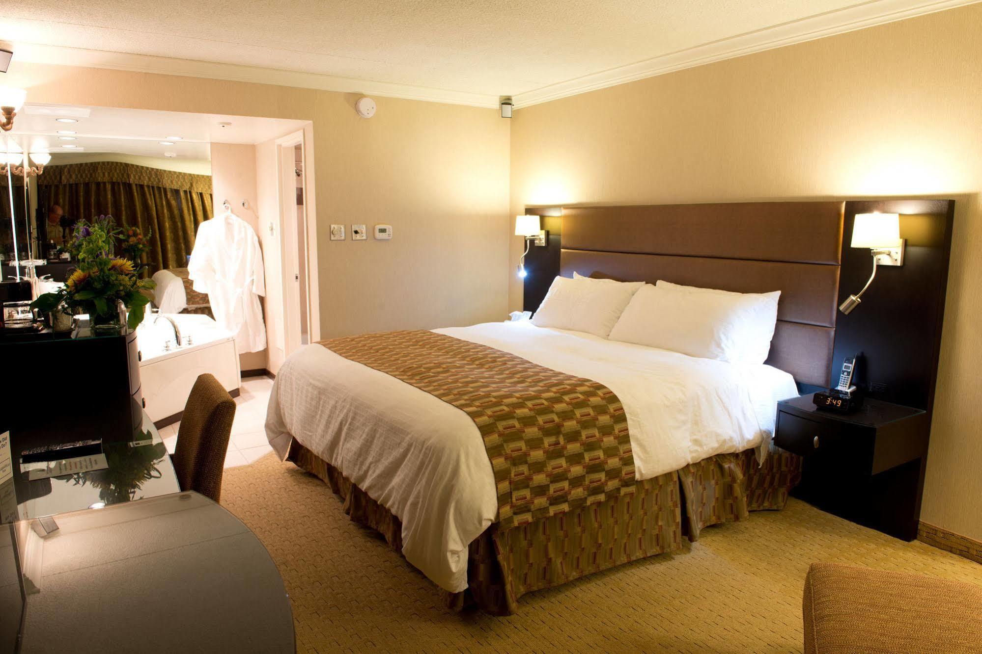 Clarenville Inn Eksteriør billede
